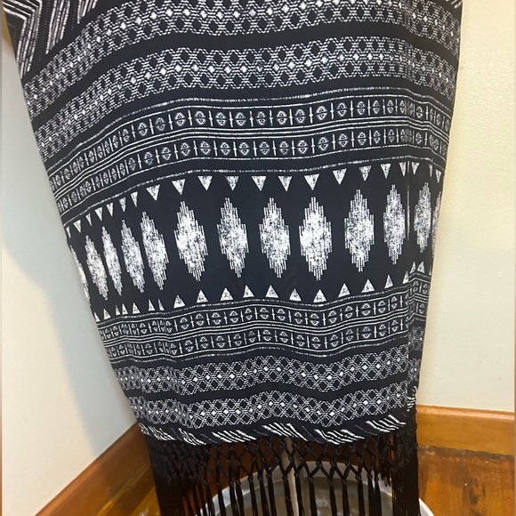 Forever 21 Multi Color Aztec Western Duster with Fringe OSFM Must Have - Picture 6 of 6